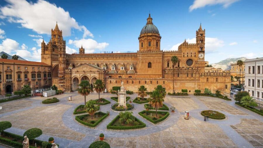Best of Palermo: Private Walking Tour with a Local - Ballarò and Vucciria: shopping street energy, explained