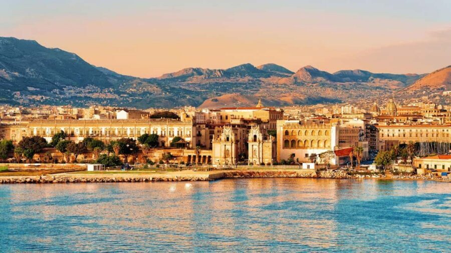 Best of Palermo: Private Walking Tour with a Local - The meeting at Teatro Massimo: a smart starting point for walking