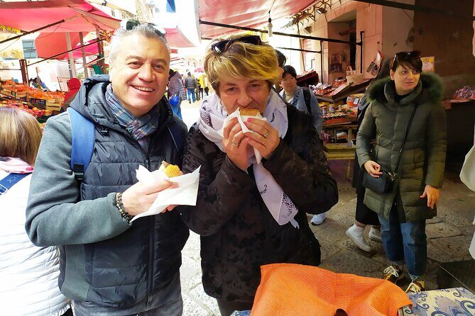 Discover Palermo in 3 hours. Art, history, markets and street food - Piazza Pretoria and the Fountain of Shame story