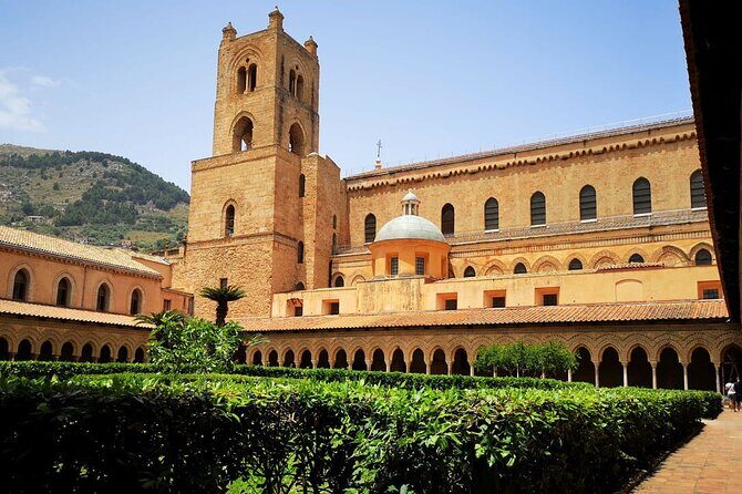 Monreale And Cefalù Half Day Excursion - Lavatoio Medievale: the free 30-minute break that’s oddly memorable