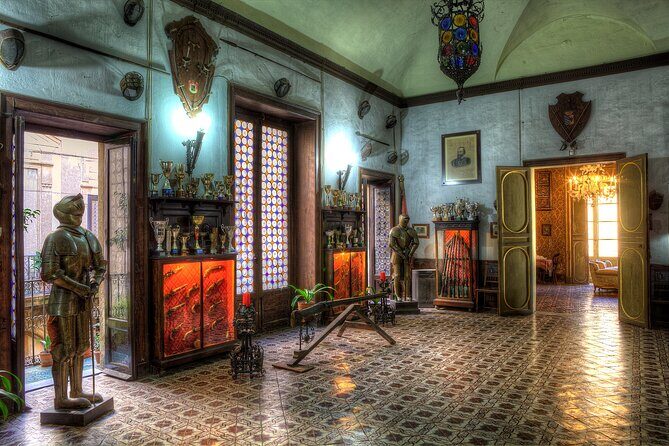 Palazzo Conte Federico - A guide from the Federico family: stories that connect rooms to Palermo