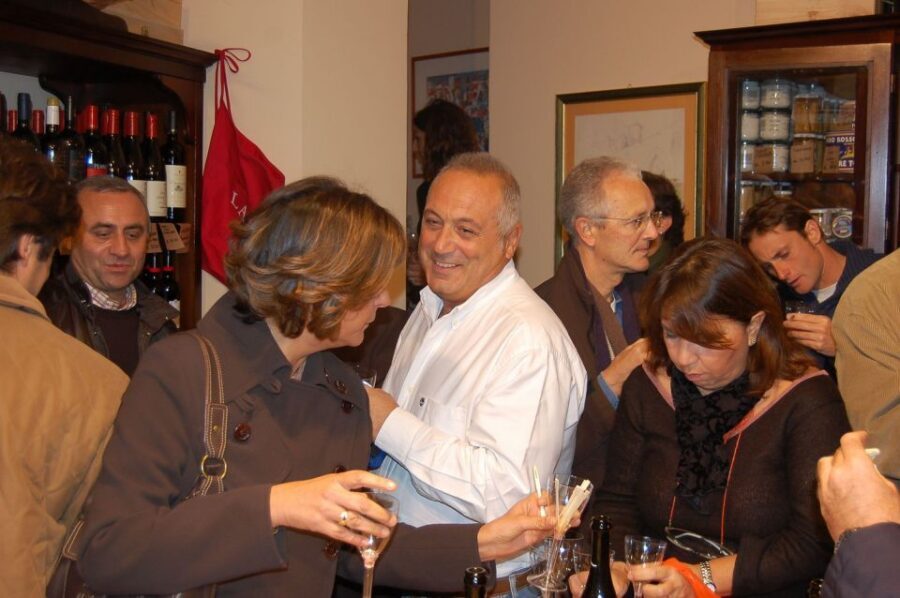 Palermo: 2-Hour Sicilian Cheese and Wine Tasting Tour - Who should book this Palermo cheese and wine tour