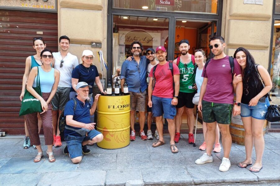 Palermo in 2 ore Monumenti principali e Mercati storici - Group size and guide energy: the difference you feel in two hours
