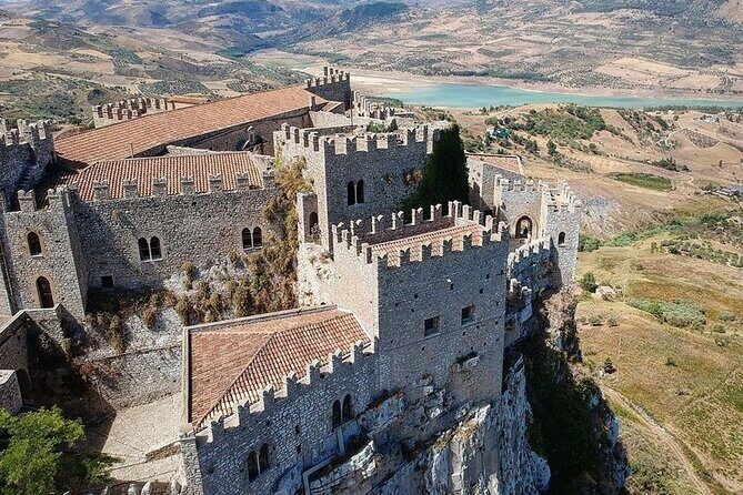 Palermo: Medieval castles of Caccamo & Cefalù. Small Group Tour - Castello di Caccamo: medieval walls, guided story, then freedom to roam