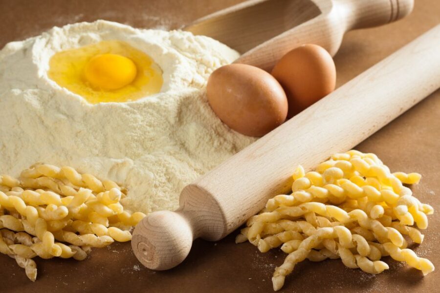 Palermo: Pasta & Tiramisu Cooking Class at a Local's Home - Cesarine home cooks: what the network changes for you