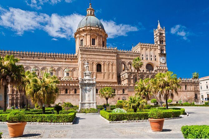 Palermo : Private Custom Walking Tour with a Local Guide - The historic core loop: squares, churches, and the big Palermo sights