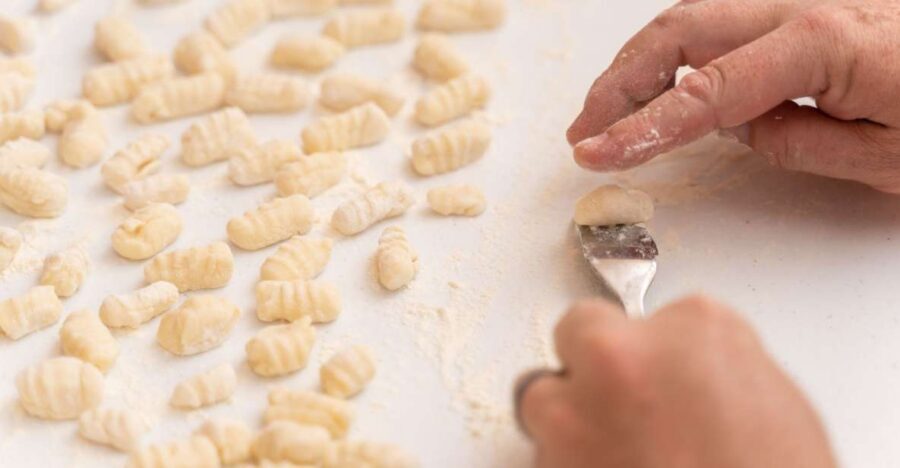 Palermo: Private Pasta and Tiramisu Class at a Local's Home - Your 3-hour flow: pasta first, tiramisu finish
