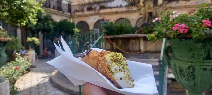 Palermo Sicilian Street Food Tour: Small Group with a Local - Quick hits before you go