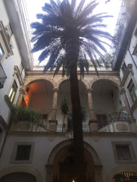 Palermo: Street Food Walking Tour at Sunset - Meeting Palermo where the city tells its story: Quattro Canti at sunset