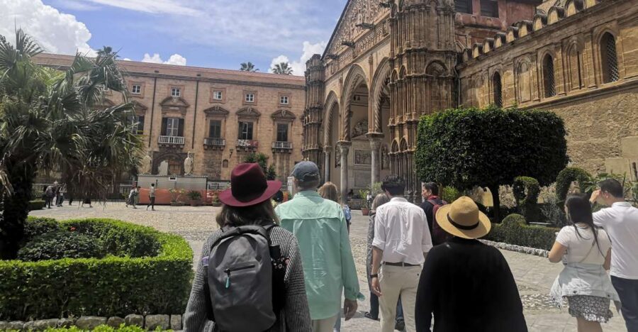Palermo: Street Food Walking Tour with Local Guide & Tasting - The 2.5-hour route: classic Palermo sights plus real street food