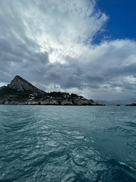 Palermo: the city from the sea - Monte Pellegrino and Santa Rosalia: the mountain behind the port