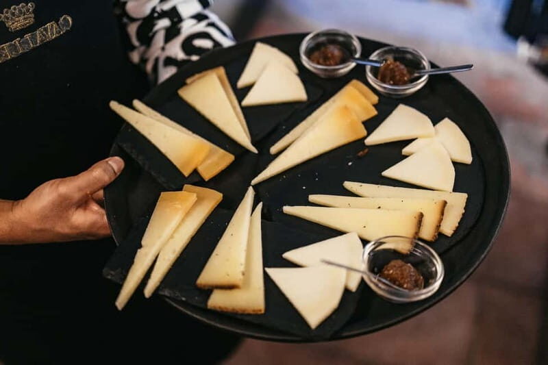 Palermo: Wine Tasting with Snacks at Bottega Monteleone - Bottega Monteleone in Palermo: your easy start point
