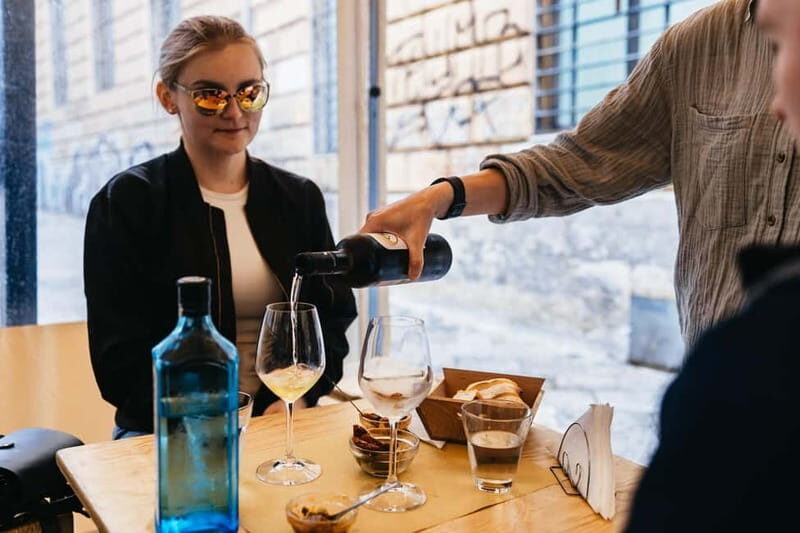 Palermo: Wine Tasting with Snacks at Bottega Monteleone - The snacks: an easy light meal, not just tiny bites