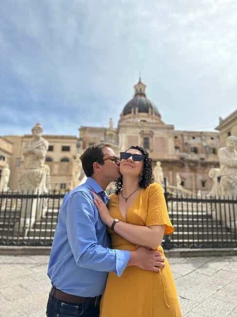 PHOTOSHOOT IN PALERMO - Finishing at La Cala (Porto Palermo): your photo gallery’s payoff