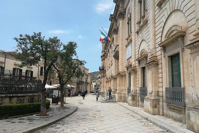 Private Transfer from/to Castellammare del Golfo - Where You Get Picked Up (and Why It’s Broader Than Just Airport Runs)