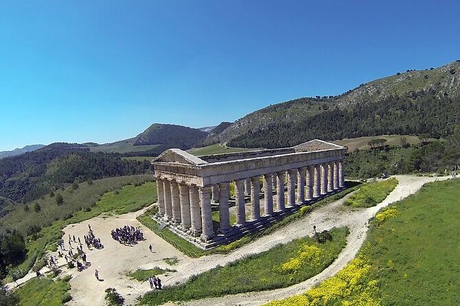 Segesta Erice and Salt Pans Full Day Excursion - Tempio di Segesta: Greek Temple Timing and the Amphitheatre First Tip