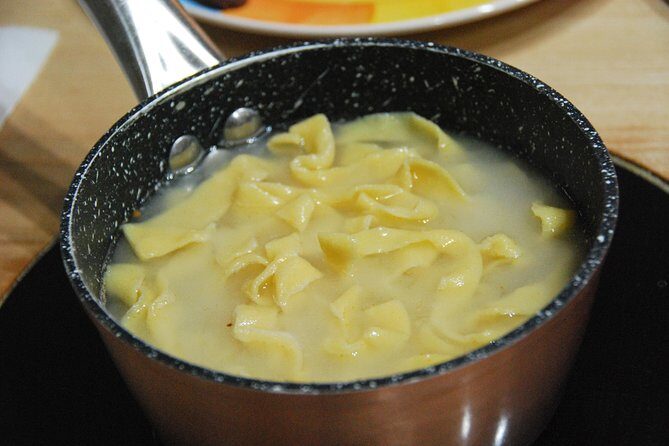 Sicilian Cooking Class : Homemade Pasta - Getting there: Vicolo Carini 8 and the old-street problem