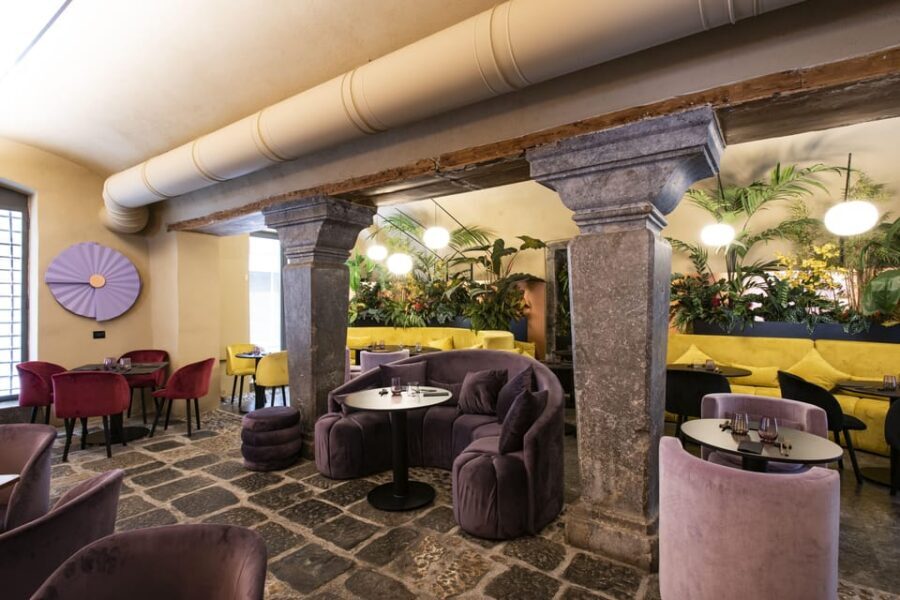 Sicilian wine tasting and hors d'oeuvres in an 18th century palace - Palermo’s palace-stable setting makes the tasting feel special
