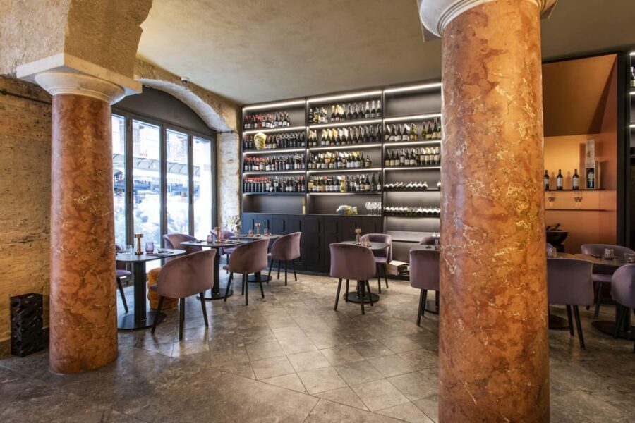 Sicilian wine tasting and hors d'oeuvres in an 18th century palace - What you taste: four Palermitan appetizers and four Sicilian wines