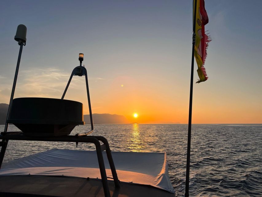 Sunset boat tour in Palermo - Who should book this sunset tour (and who should skip it)