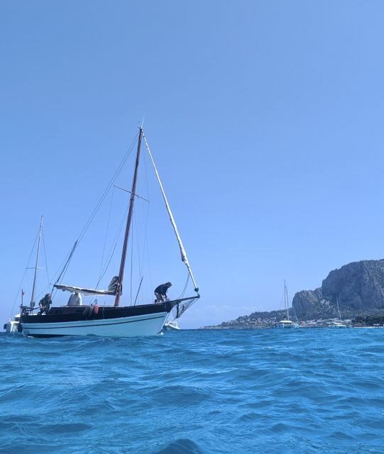 Vela Boheme ~ Vintage Sicilian Boat Tour - How the crew and guide change the experience