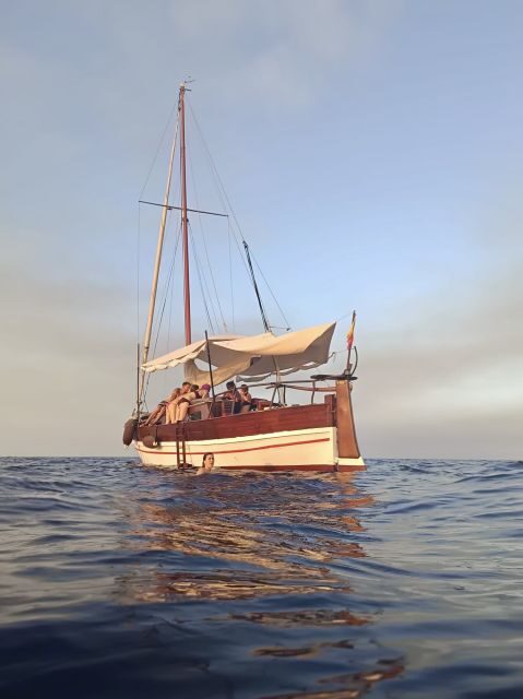 Vela Boheme ~ Vintage Sicilian Boat Tour - Sunset on the Palermo Gulf: why the timing really matters
